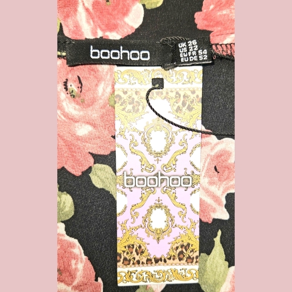 BOOHOO Plus Size Rose Floral Ruffle Tie Playsuit/Romper Plus Size 22 - Picture 13 of 14